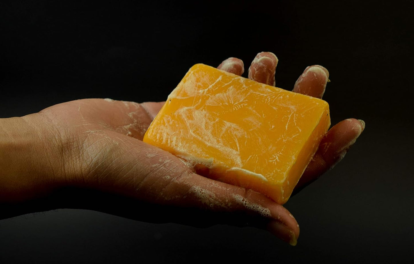 SVATV Handcrafted savon with natural, soothing Mango & Shea Butter 125gm